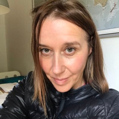 Linda17943093's profile picture. 