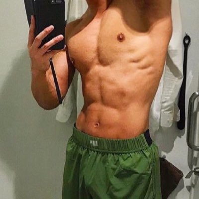 ジムに行くのが恥ずかしい、何をすればいいのかわからない、継続できない私でも、ある筋トレ法と出会い細マッチョを手に入れ、モテモテの充実した生活を手に入れた情報を発信しています!! # 相互 LINE👉https://t.co/JOvwD2k9vJ