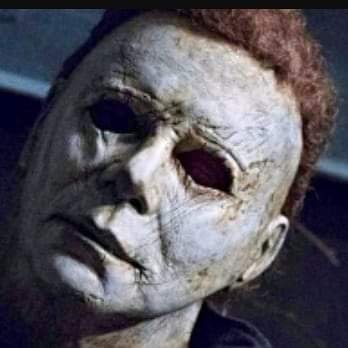 Hi im Michael Myers follow My instagram my username is __michaelmyers