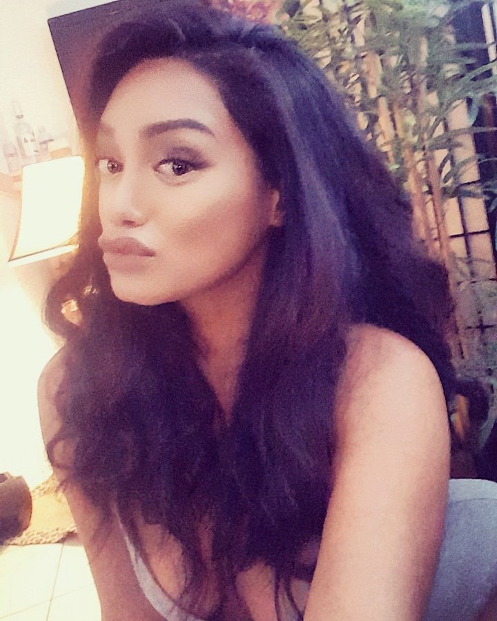 PettyBeen's profile picture. Turn your location on so I know its real.