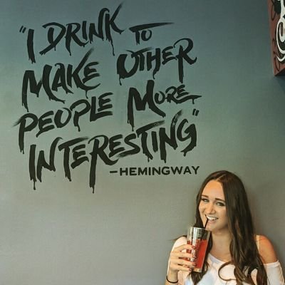 lysschelle's profile picture. I don't know what I'm doing with my life.