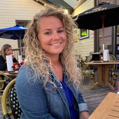 caitlinnpate's profile picture. Jesus died so that we may find life.