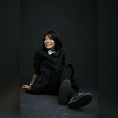 Melly Goeslaw Kembalikan Senyumku - Bayangkan bila aku pergi raga ini