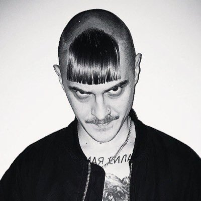 DsRegularity's profile picture. クルズベルグスクリミー 。 隣人のオッサン感覚で絡んでどうぞ 。通知見れてませんが そんなことよりアインシュタインすごくない？