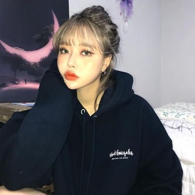 xxcxgi's profile picture. • jelenɑ or just gigi, 98