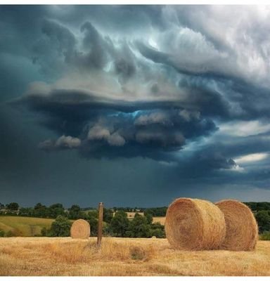 astro_math's profile picture. A boy (of 14) that is a good appreciater of the beauty of math in its abstract and applied form as well as the macro and the micro universe(s)