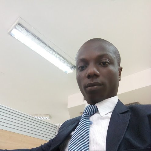 DanhosD's profile picture. Ingénieur Innovation, Développeur Web et mobile. J'adore le #digital et tout ce qui est #innovation technologique! Digital entrepreneur en #IA et #BigData🙂.