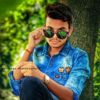 #सहारे_ढूढ़ने_की_आदत_नही_हमारी..!!!
#हम_अकेले_पूरी_महफ़िल_के_बराबर_है..!!