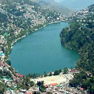 Nainital District in Uttarakhand India has amazing views of Himalayas, Lakes, Valleys & Green Hills. #Nainital #NainitalUttarakhand #NainitalIndia