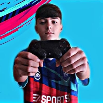 COMPETITIVE FIFA PLAYER 🇮🇹 player of-@MazerHQ