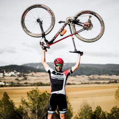 Patxibtt's profile picture. izquierdo Ibáñez-Coluer rider