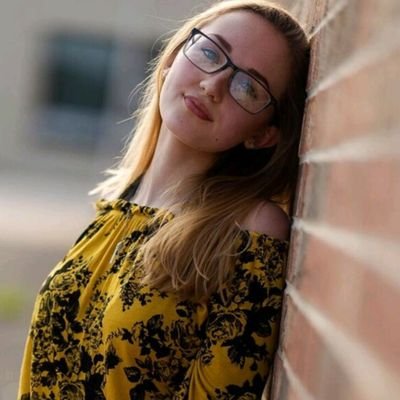 erinnnnicole1's profile picture. I am Erin Nicole 
no one ever does anything on my page so ima just rant about everything...