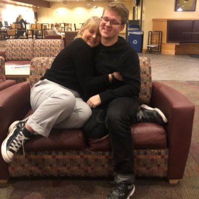 DiscovUs's profile picture. Two bffs having fun on @KORDradio!! Vic brings the music, Noah brings the personality! @vichalvorson @badatsmalltalk