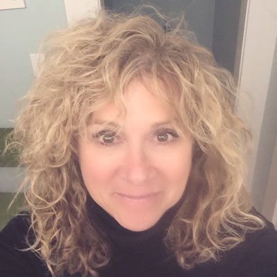 oceanrd's profile picture. artist, teacher, writer, beach bum, liberal dem, blue wave! No DMs, please! #Vote Blue #Resist