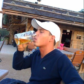 thebesthian's profile picture. 