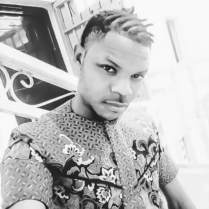 I'm Afro beat and a specialist in reggae music. for booking call 08106653814