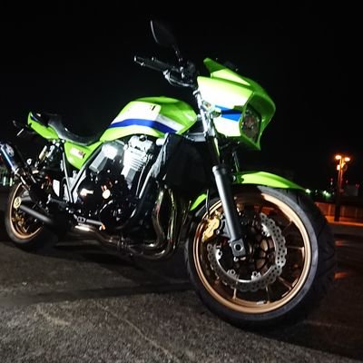 ZRX400乗り♀ライダーσωσ
卍大型取得卍できたぁ(´▽`;)ゞ
いいね!くれた方フォローしちゃいます(´-ω-`)