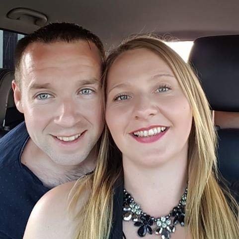 Jamesnleanne's profile picture. 