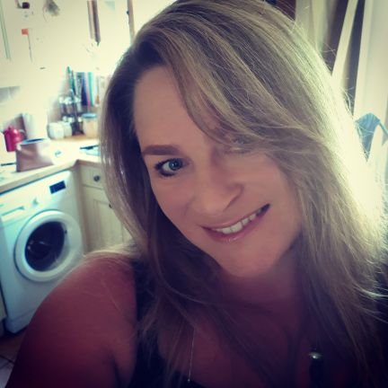 I am a certified Life Coach and Driving Instructor who loves nothing more than helping others and seeing them flourish.