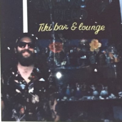 Sean Huber. Steady Hands Social Club founding member 🫖🌭🌭🐊🍹🍻 New SH Album