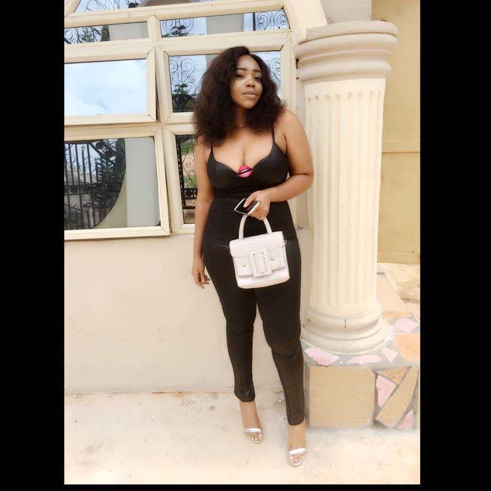😍😍am a down to earth lovely young lady,i am single and responsible i dont take shit but am as well friendly, i am a final year student of FUTA
