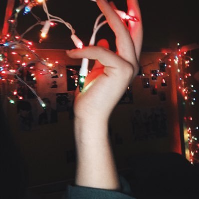 TUBULARDEXTER's profile picture. Cherish your days 💛