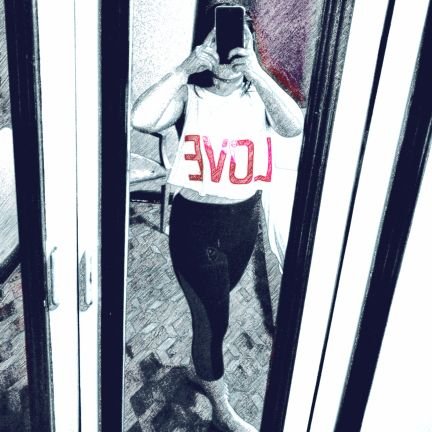 Complekat's profile picture. 