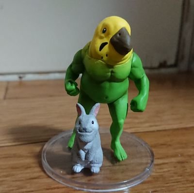 utHxsrF5bWCdbLi's profile picture. (・ω・){漫画読みたい) 20↑
アニメ！コミック！雑多に手を出してます
 自分ペースで楽しんでます！(*´ω｀*)