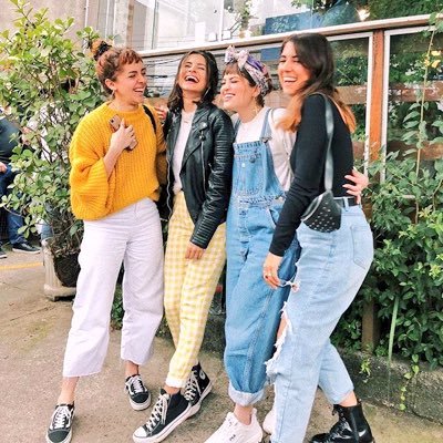 frasesschicas's profile picture. Girls world