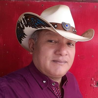 MaximiSixto's profile picture. Líder Agropecuario / Vivienda / Ambiente/ Director de @PMGuayas
