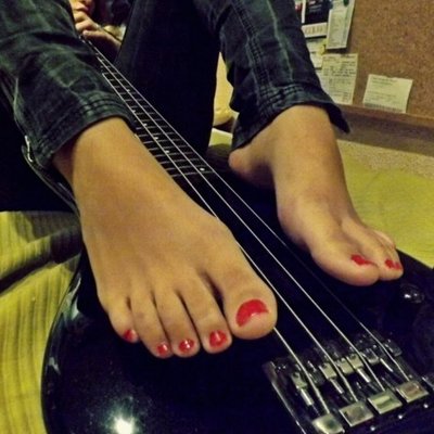 Shania twain feet
