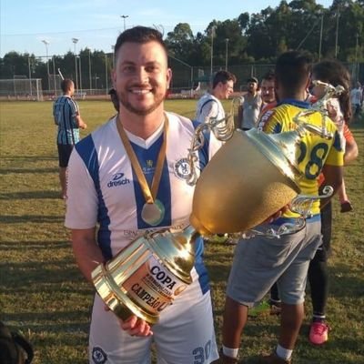 WMitchell07's profile picture. Um apaixonado por futebol, que gosta de dar opinião em tudo que for relacionado a este nobre esporte bretão.