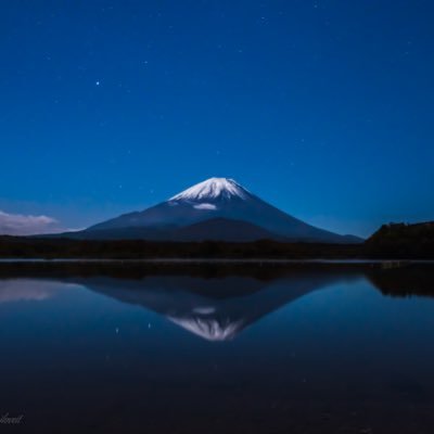 富士山とカメラに関する情報を収集するための専用アカウントです。撮影頻度は多くありませんが、デジタル一眼レフで富士山や風景を撮影しています。写真共有サイトにも興味があり、それを見ながら勉強させて頂いています。