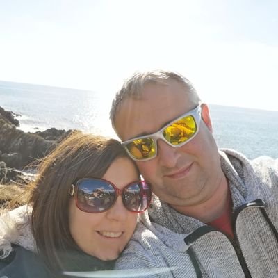 factory worker, a father to two beutifull children Chloe and George,massive Liverpool supporter YNWA,