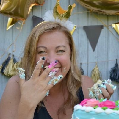 jfrazier1214's profile picture. Ally and Leah’s mom. Wine lover. My mom doesn’t think I’m that funny. Volunteer for @momsdemand Steelers for life. Opinions are my own. 🖤💛🏈