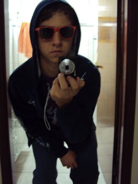 Joao octavio| me segue no twitter e descobre maais HAHAHA' (: