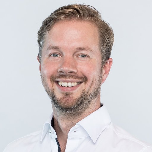 Managing director @Skyworkz
#Kubernetes expert, @GCP architect, #DevOps and #Cloud
Likes #skiing, travelling the world and being a father.