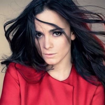 pics, videos and gifs of the brazilian actress alice braga 🌸 [we're not alice]