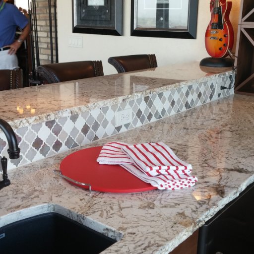 Local fabricator/ supplier of granite, quartz, and marble. We also supply/ install tile, LVP, and carpet for any kitchen, master bath or general home project.