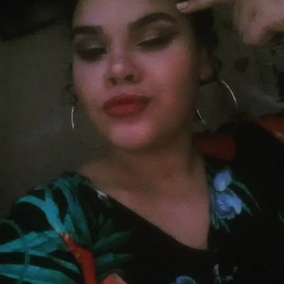 Roberta68787451's profile picture. Adoro maquiagem 
Sou capricórniana
E amo girassóis sou uma gordinha 
Linda