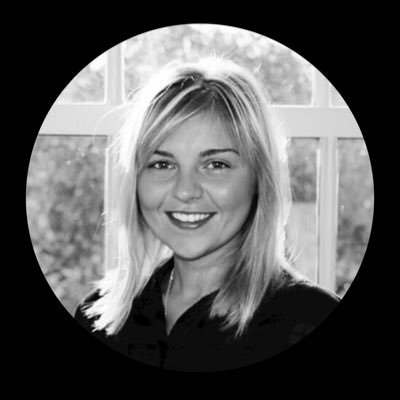 DisruptiveAimee's profile picture. 