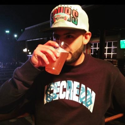 PaulyCoasters's profile picture. Twitter is for famous people.