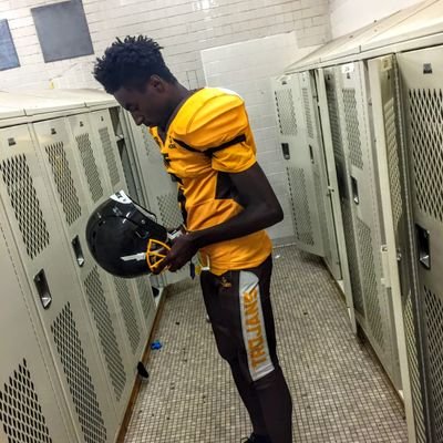 willieReynolds_'s profile picture. Henry Ford high school #12 Eat or get ate
