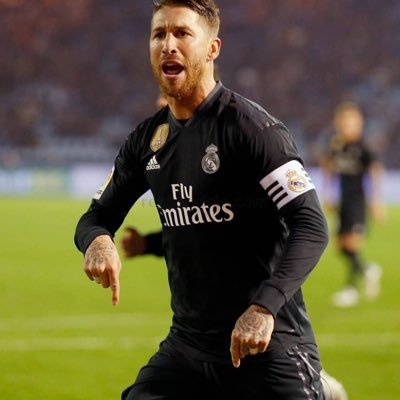 ريال مدريد . عشق . جنون . عظمه تاريخ . # انا افتخر ب33 دوري و 12شامبيونز فريقك ويش عنده ؟؟- لم أحبك كـ نادي فقط . . - بل أحببتك كوطن لا أريد الانتماء لغيره !