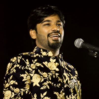 Maddhyamm's profile picture. poet/shayar..


main sabse pehle bhatak gya tha..
so  sabko  rasta  bataa raha  hu'N..

#Madhyam