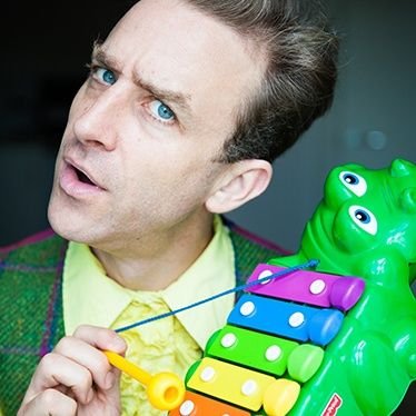 Comedy actor. Pinhead from Neighbours. Comedy videos https://t.co/TYnRZGDapc Represented by Corrie McGuire Management