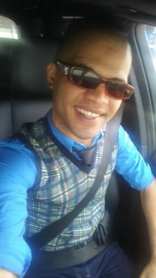 ***Licensed Behavioral Health Technician, DHL Duracell Line T.O. Enjoy life and what it brings!!! Be the change you want to see in the world.***
Enjoy singing!'