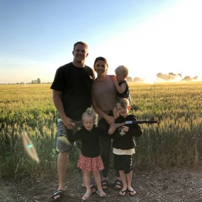 _courthill89's profile picture. 