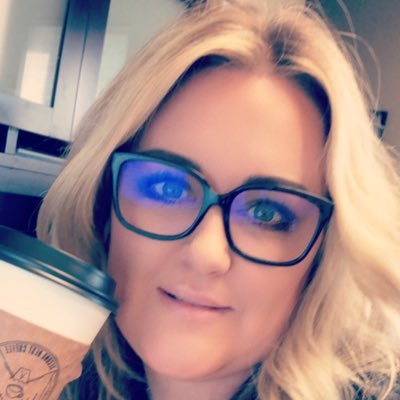 Jennicole13's profile picture. 