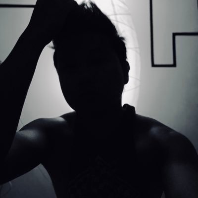 roniel28's profile picture. 204